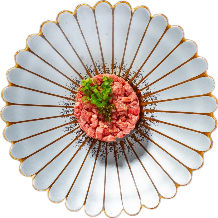 A5 wagyu tartare with caviar
